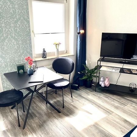 Endless: Mitten Im Zentrum Inkl. Stellplatz Schwerin  Esterno foto