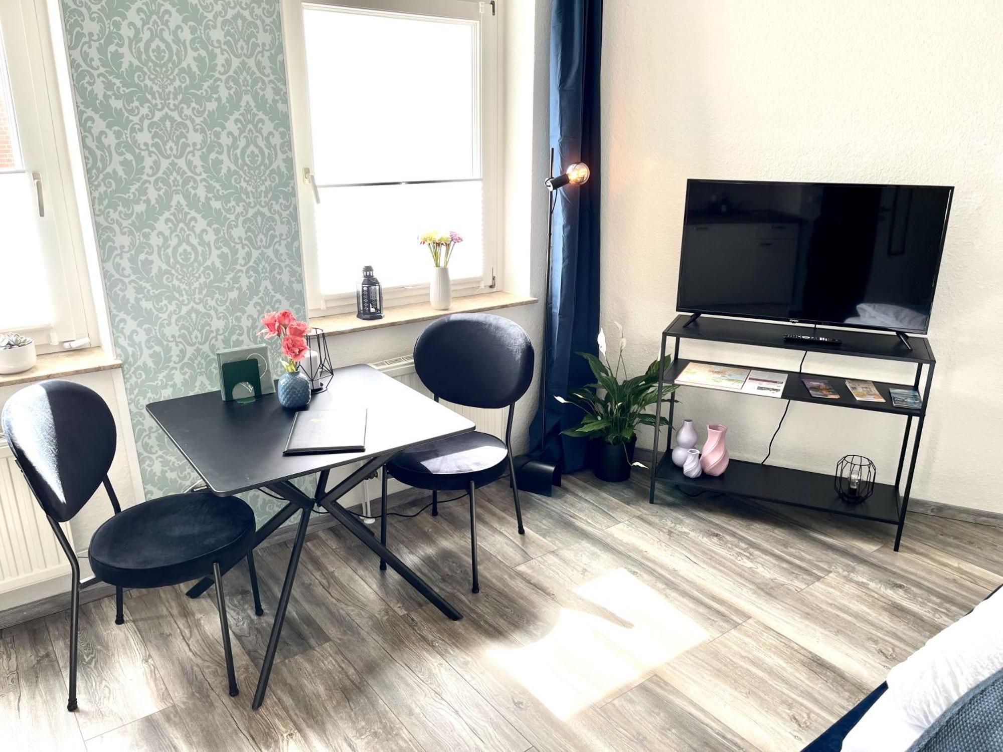 Endless: Mitten Im Zentrum Inkl. Stellplatz Schwerin  Esterno foto